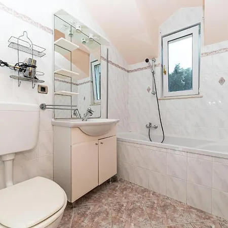 Lovely In Arbanija With Wi-fi Holiday home *