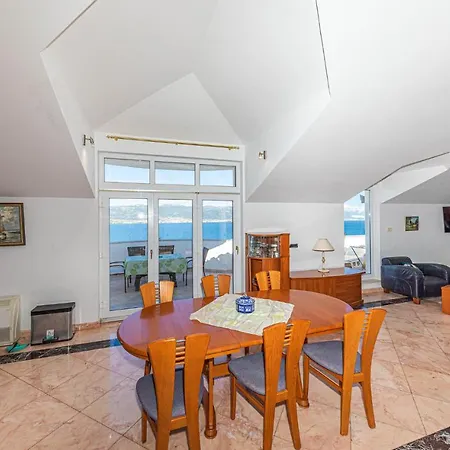 Lovely In Arbanija With Wi-fi Holiday home *