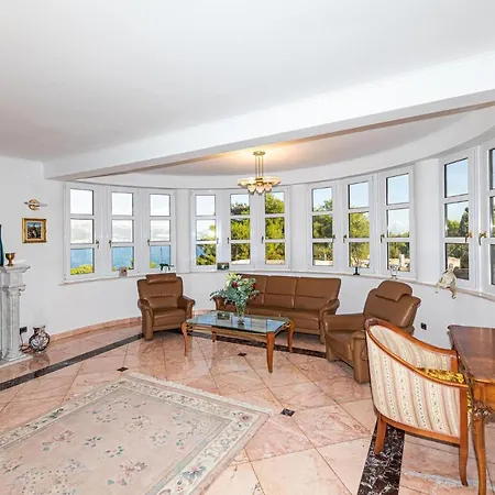 Lovely In Arbanija With Wi-fi Holiday home *