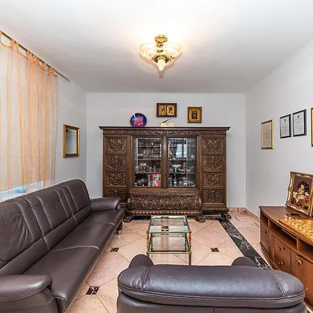 Holiday home Lovely In Arbanija With Wi-fi Trogir