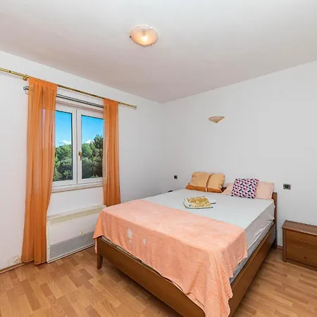 Lovely In Arbanija With Wi-fi Holiday home